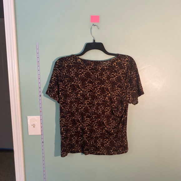 🍂Neiman Marcus Women’s Leopard Print Top🍂 - Picture 10 of 10